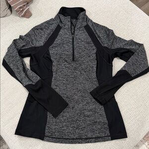 Women's Black and Gray Quarter-Zip Top